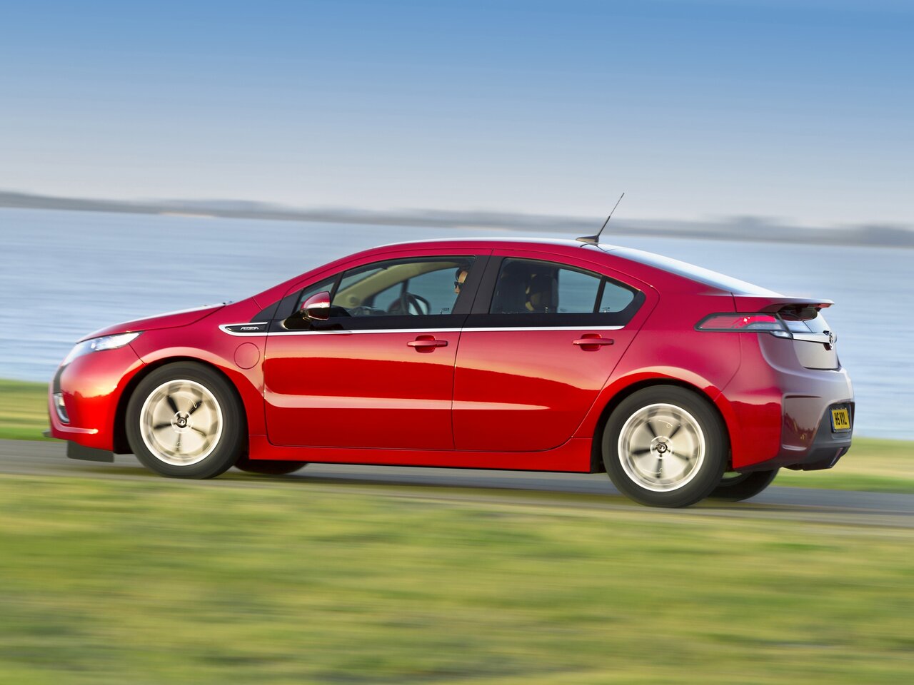 Vauxhall Ampera I