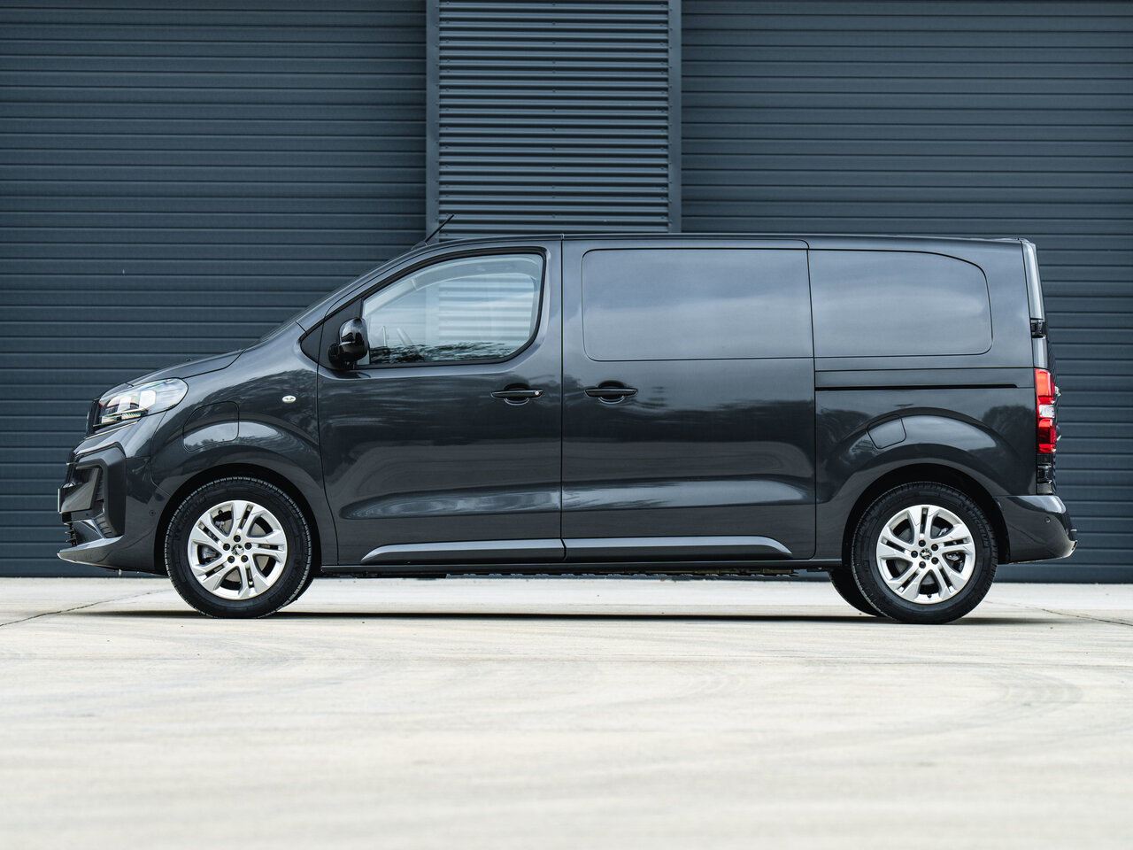 Vauxhall Vivaro C Рестайлинг