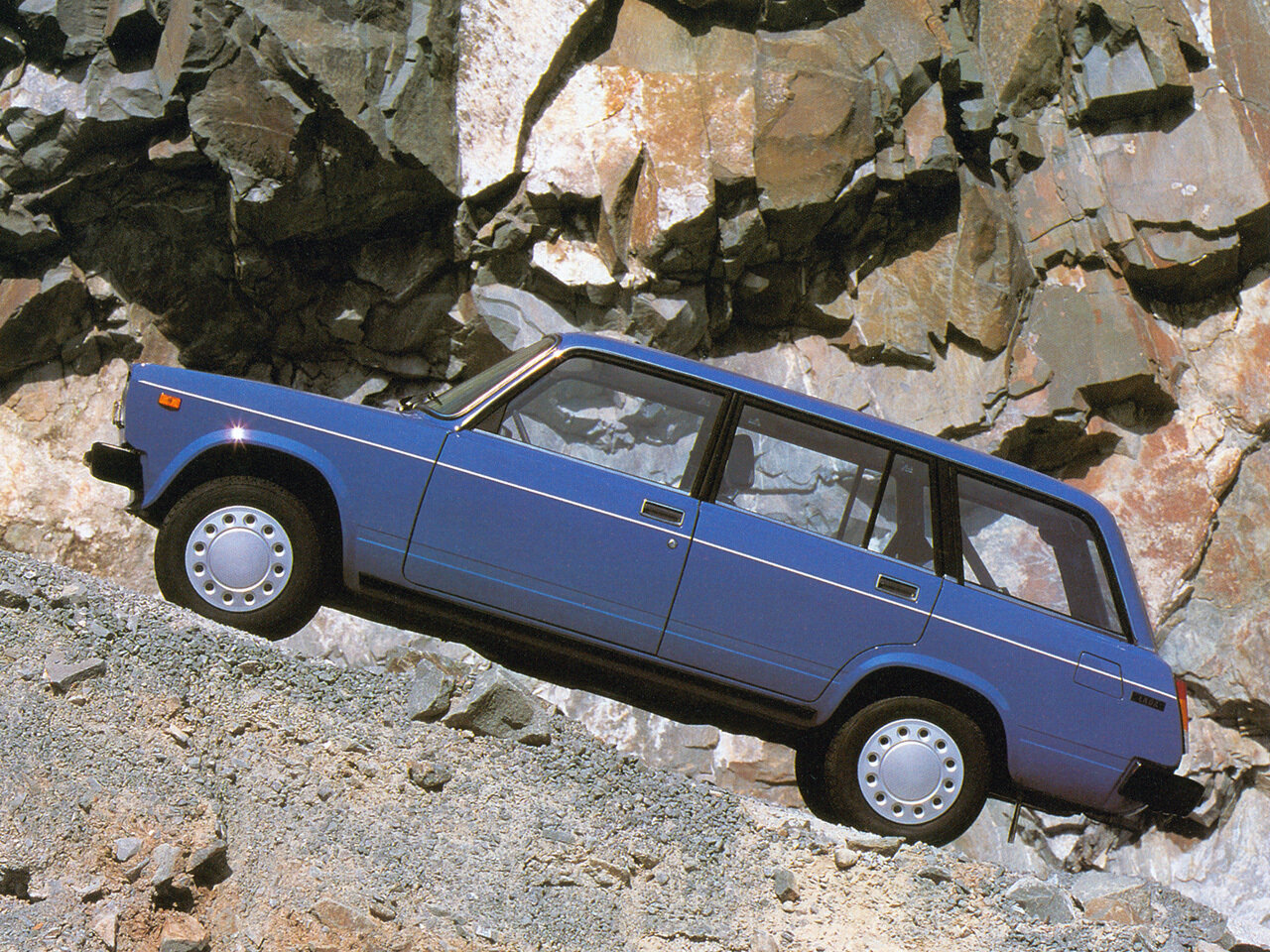 Lada (ВАЗ) 2104 1984 – 2012