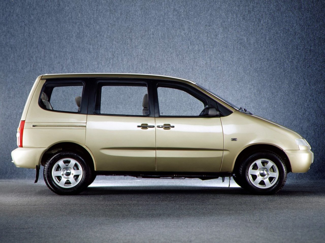 Lada (ВАЗ) 2120 Надежда I Рестайлинг