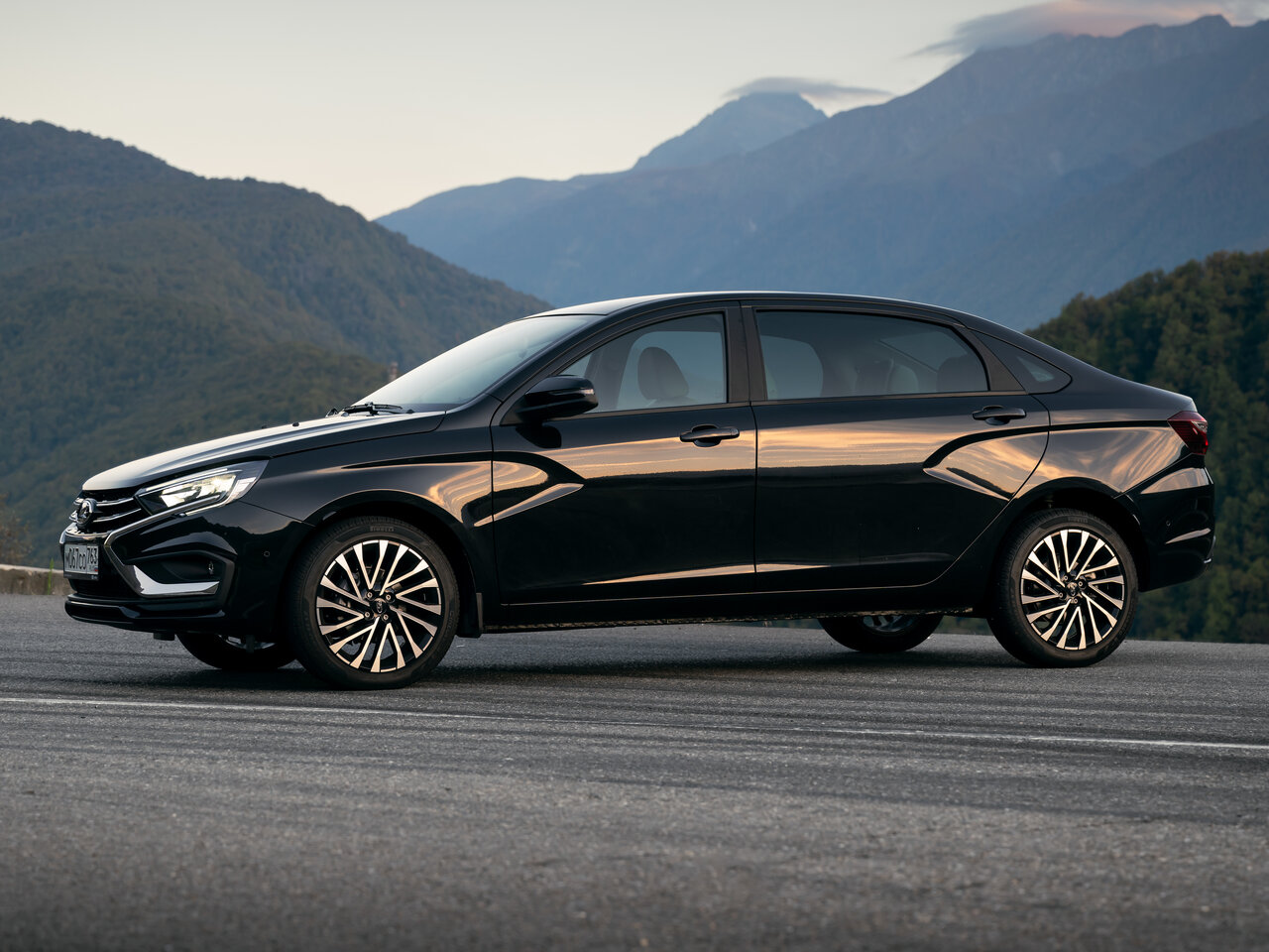 Lada (ВАЗ) Aura Седан