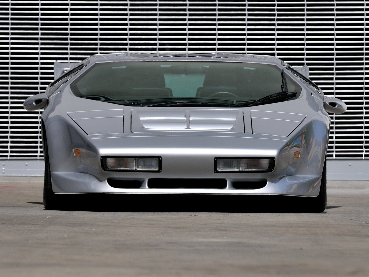 Vector W8 Twin Turbo Купе