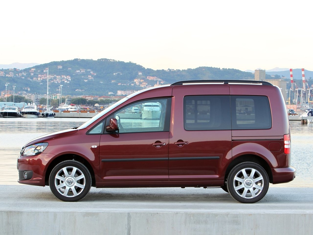 Volkswagen Caddy III Рестайлинг