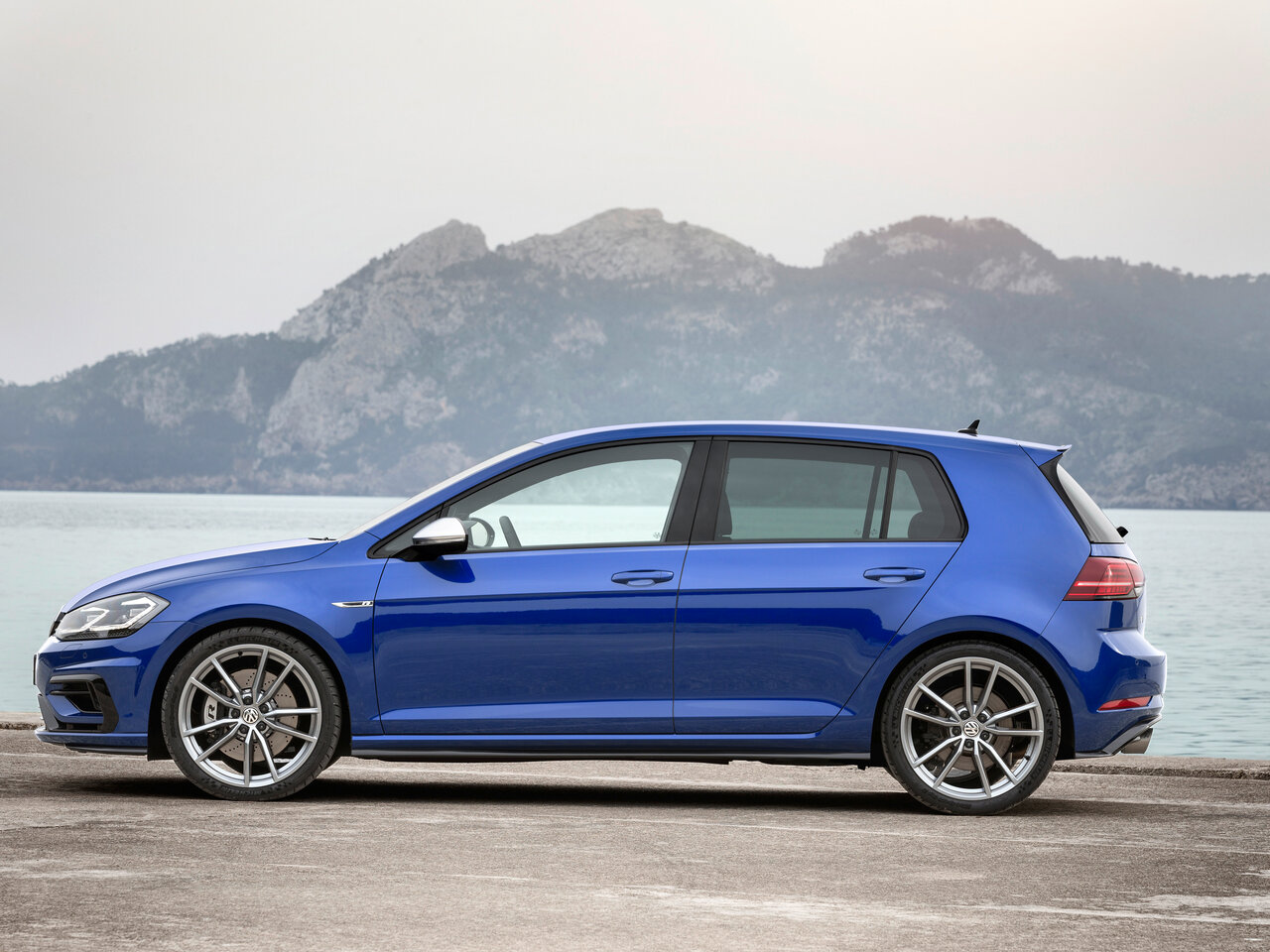 Volkswagen Golf R VII Рестайлинг