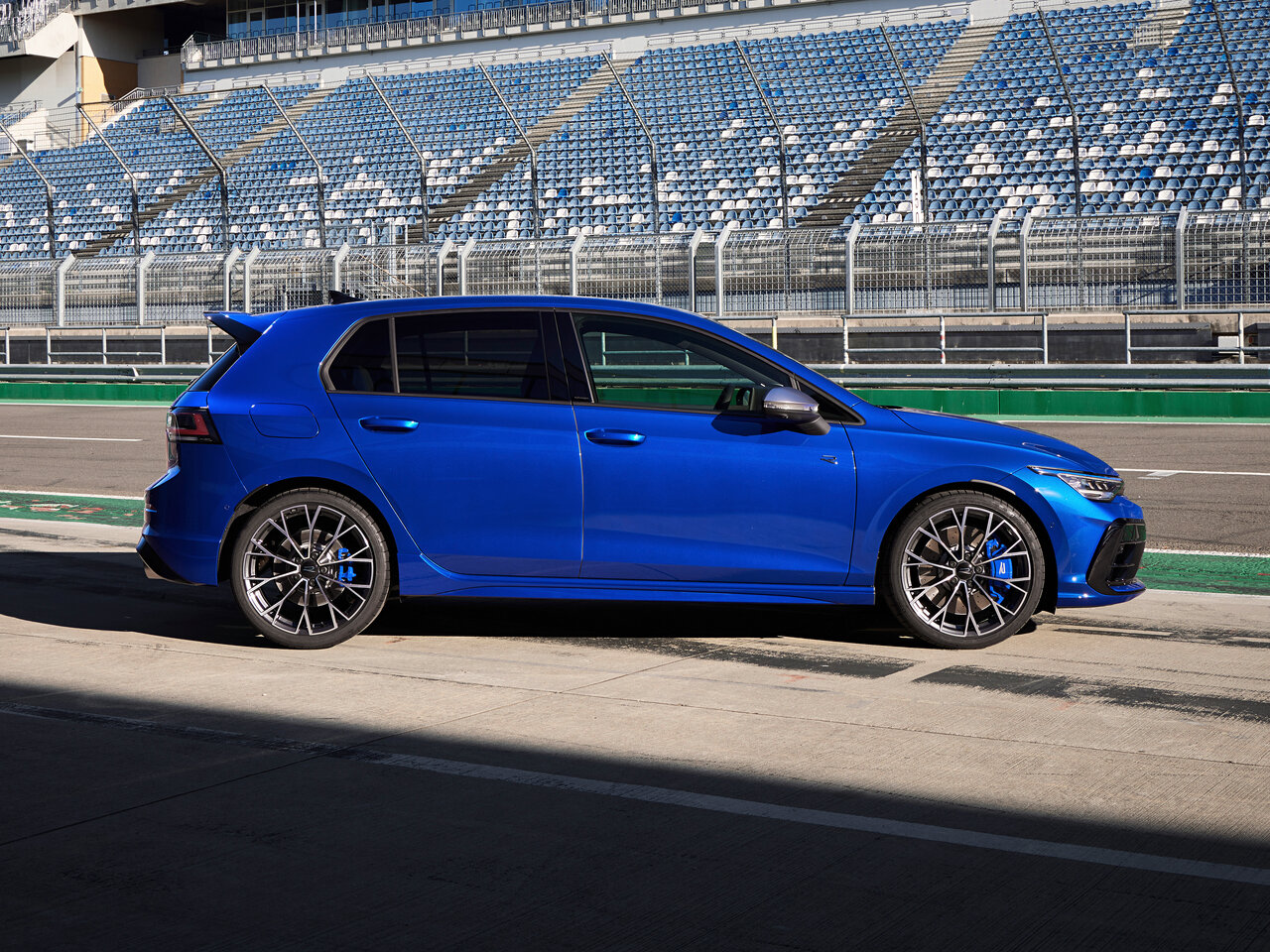 Volkswagen Golf R VIII Рестайлинг