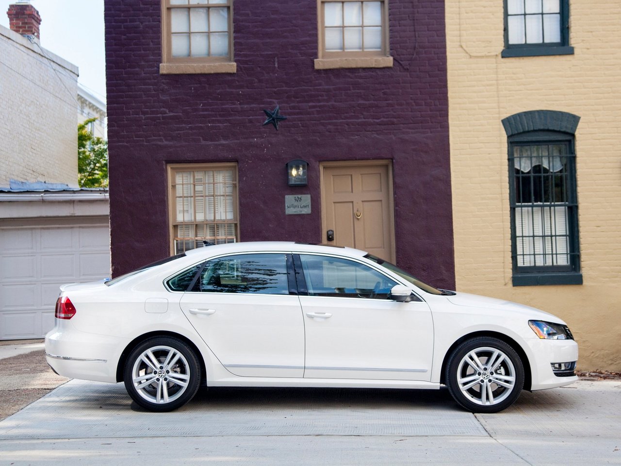 Volkswagen Passat (North America and China) I