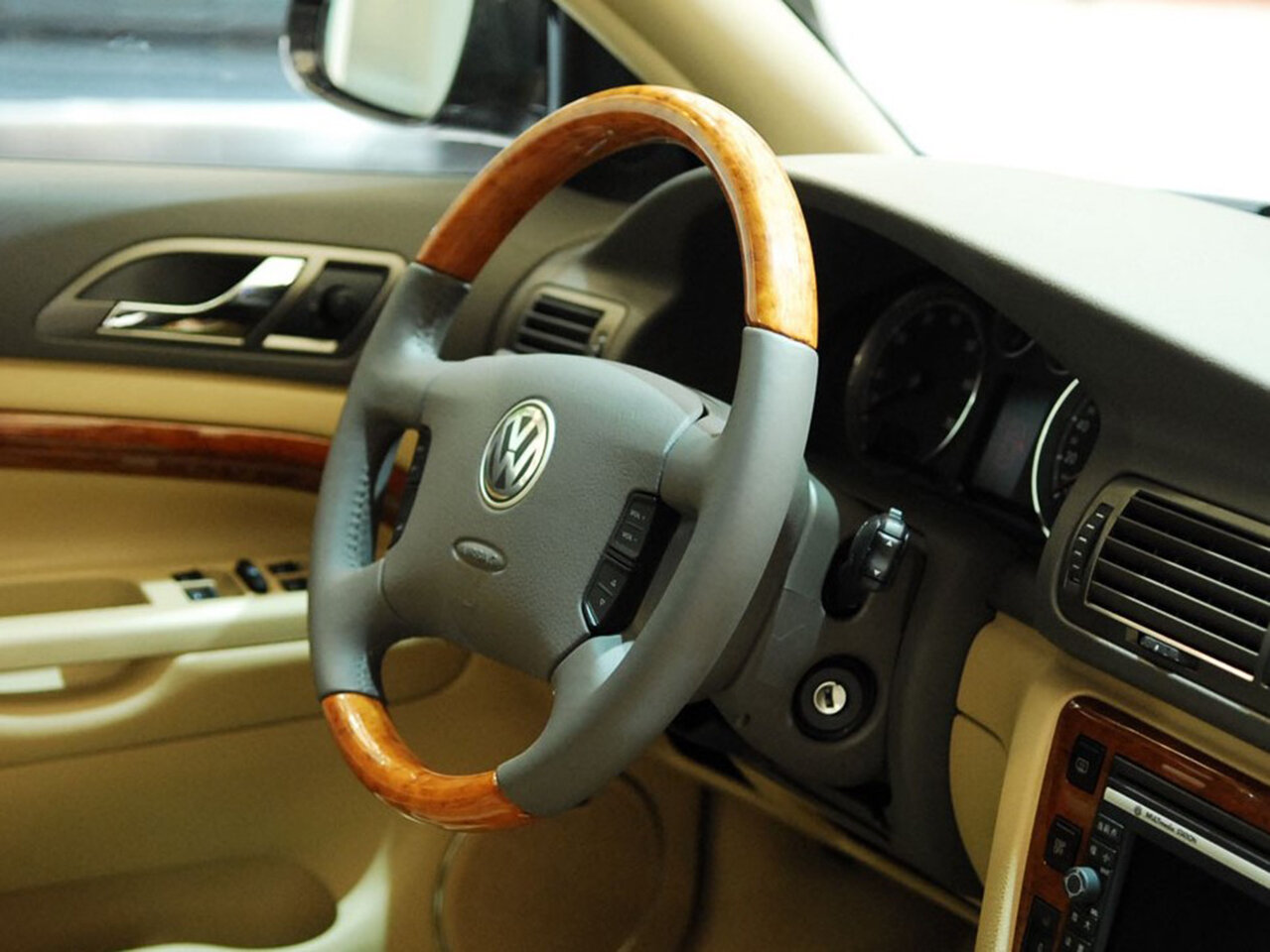 Volkswagen Passat (North America and China) Lingyu