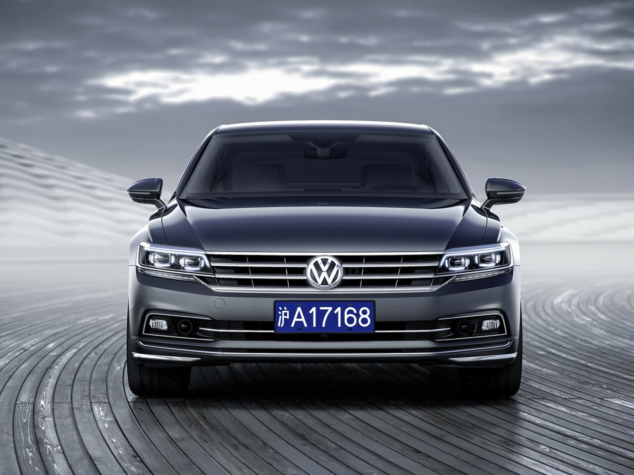 Volkswagen Phideon I