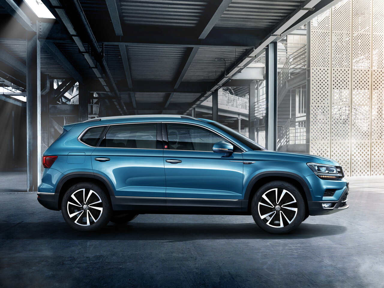 Volkswagen Tharu I