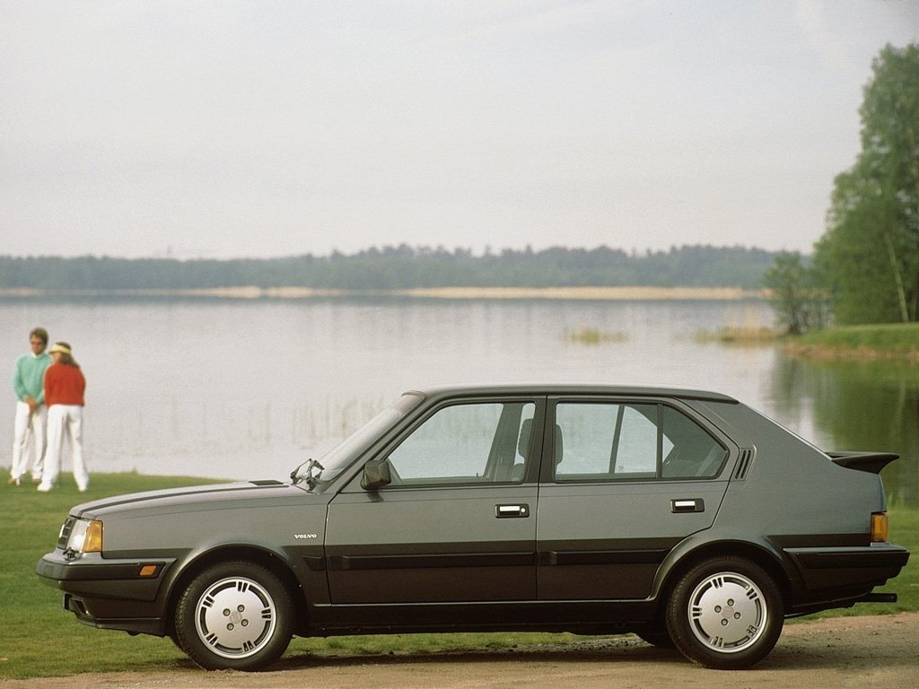 Volvo 300 Series 1975 – 1991