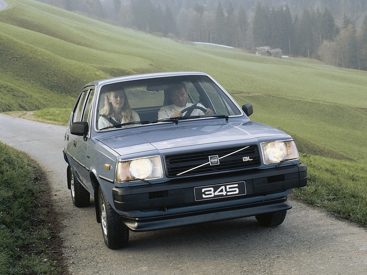 Volvo 300 Series 1975 – 1991