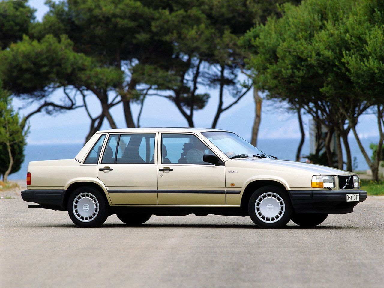 Volvo 740 1983 – 1992