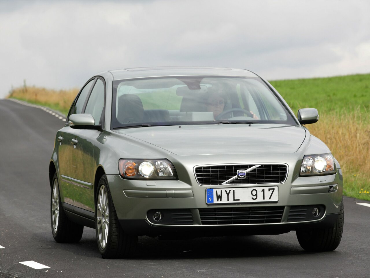 Volvo S40 II