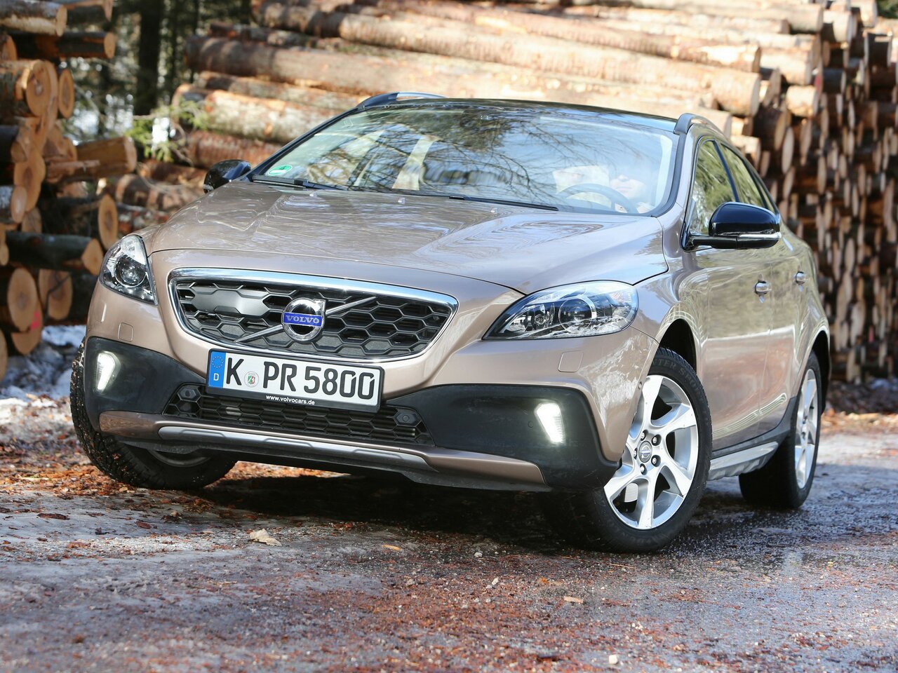 Volvo V40 Cross Country I Рестайлинг