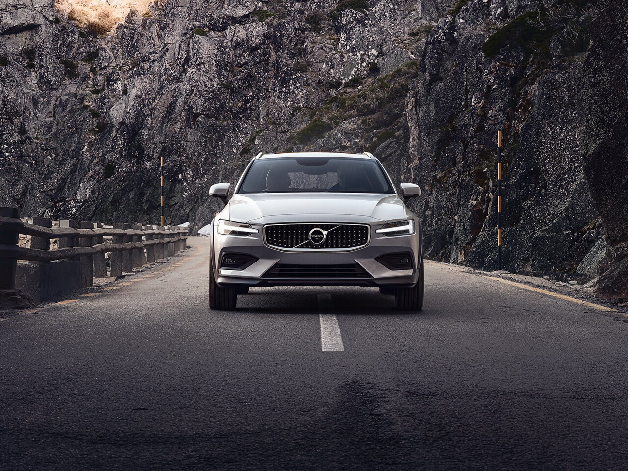Volvo V60 Cross Country II