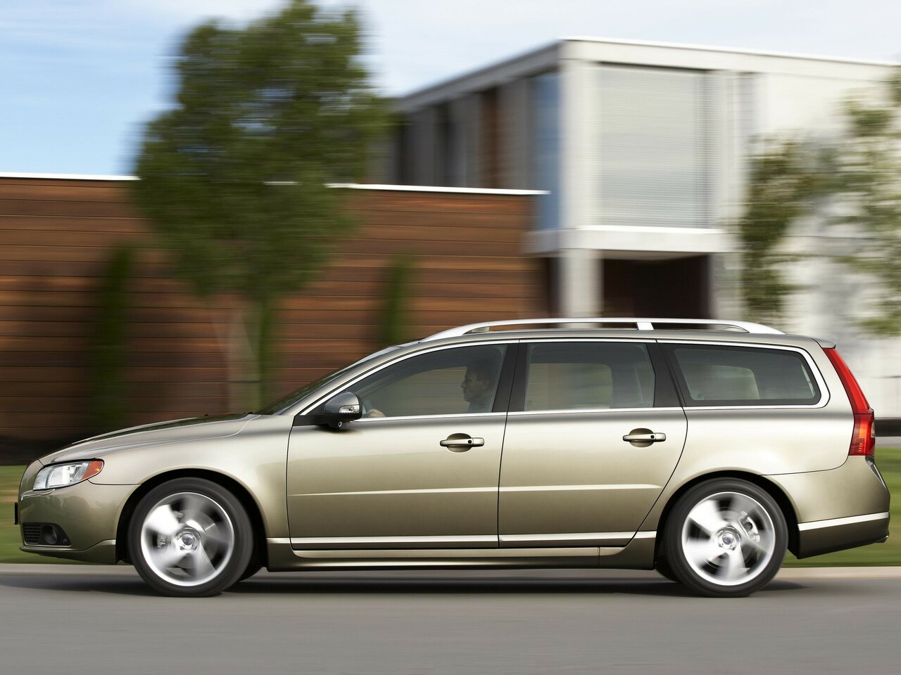 Volvo V70 III