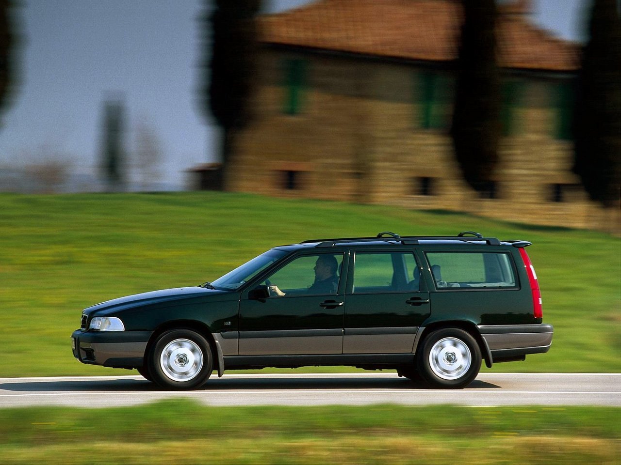 Volvo V70 I