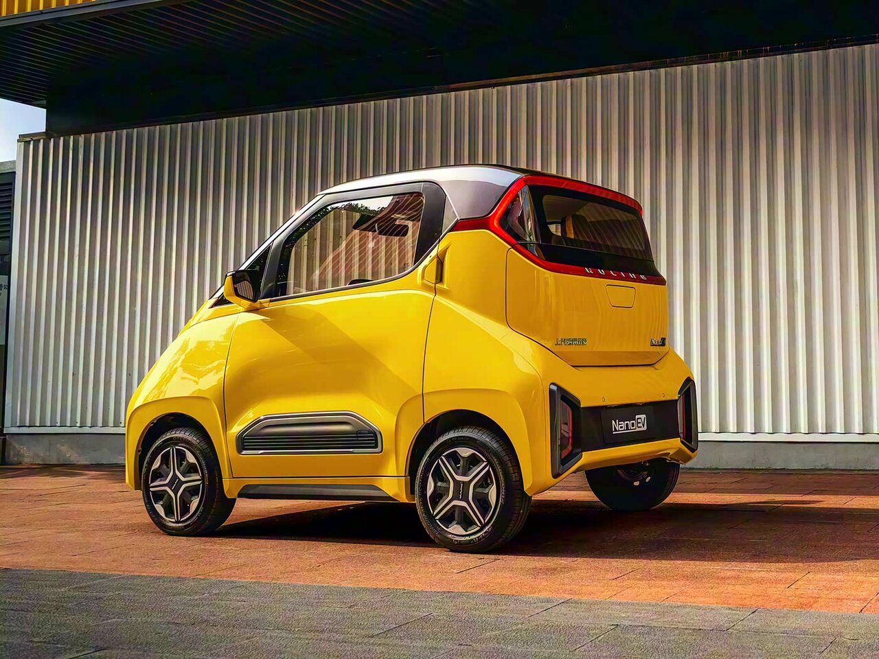 Wuling Nano EV Хэтчбек 3 дв.