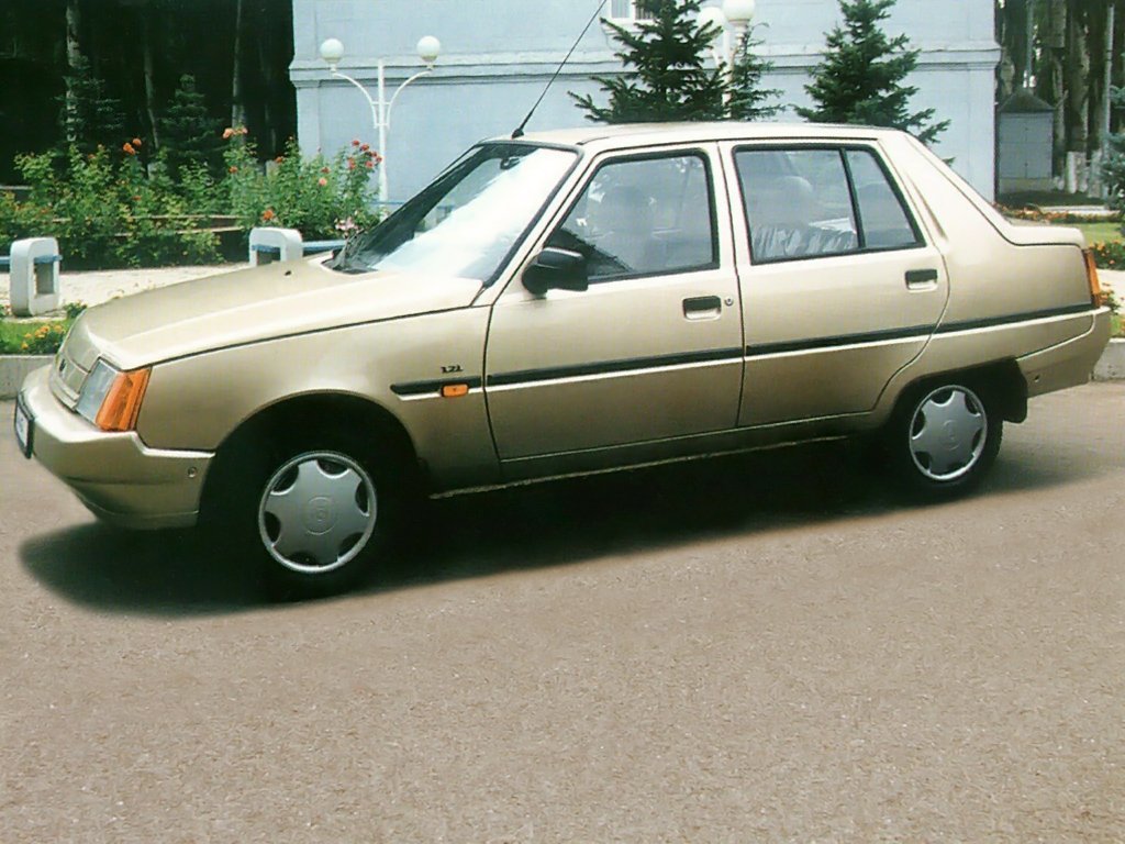 ЗАЗ 1103 «Славута» Лифтбек