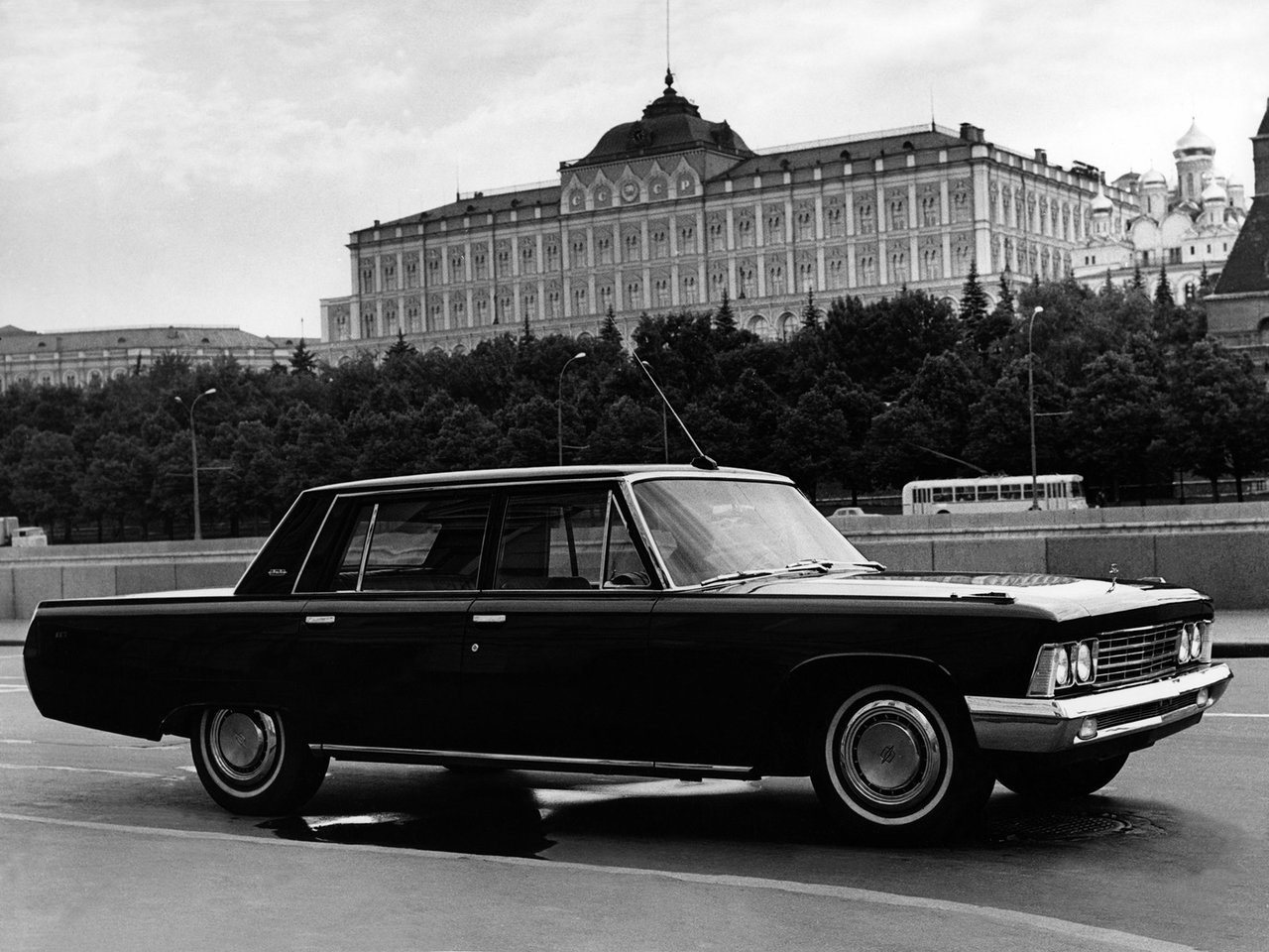 ЗИЛ 117 Седан